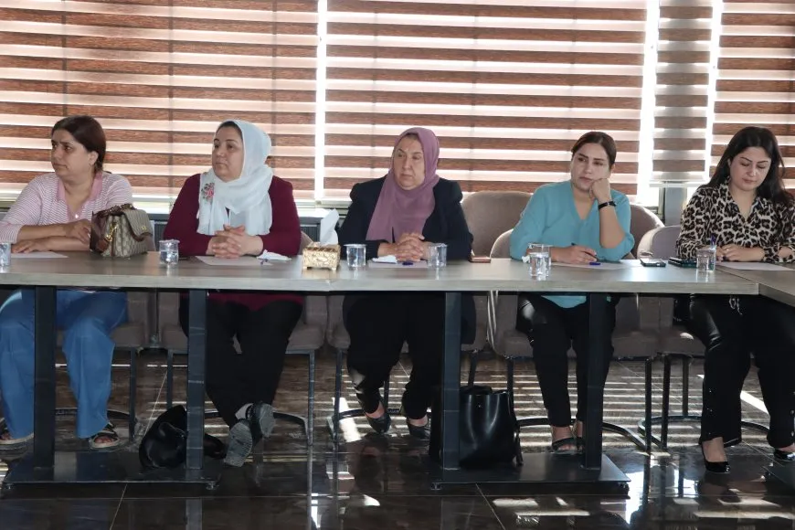 مناقشة التطرف وتأثير الإسلام على الشعوب في قامشلو 