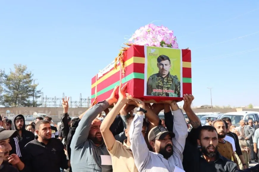 تشييع جثمان شهيد واستذكار آخر في كوباني