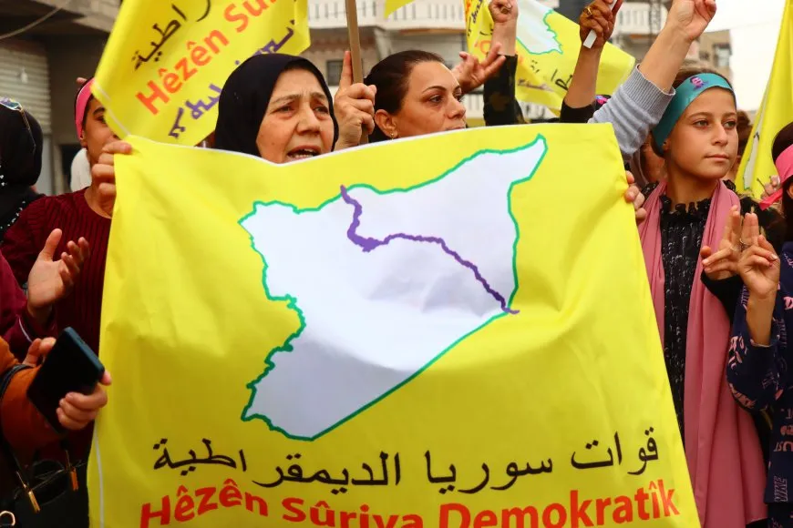 أهالي قامشلو يؤكدون دعمهم لقوات سوريا الديمقراطية