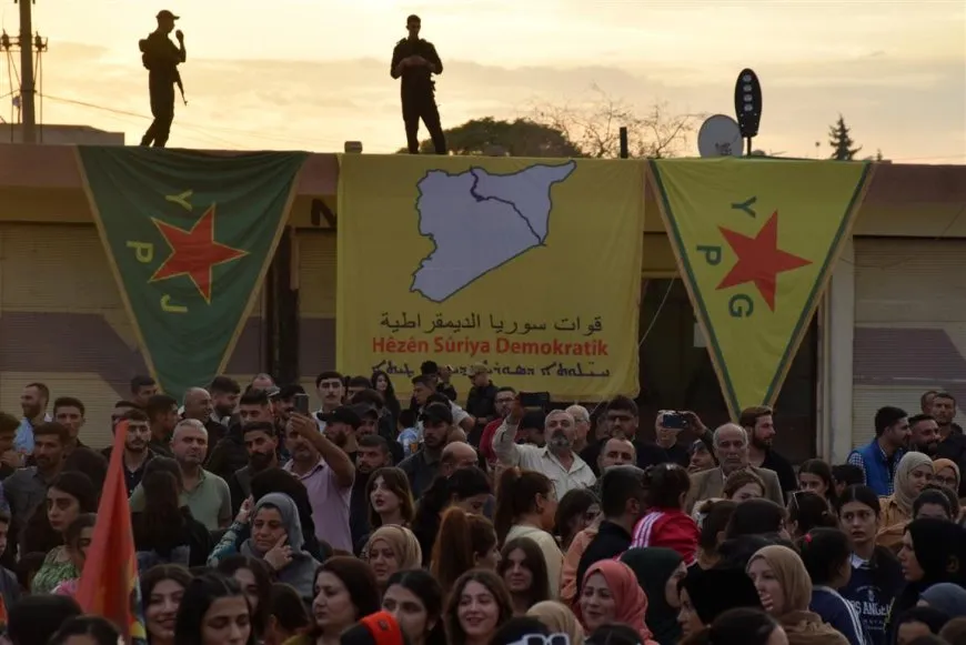 احتفالية في الدرباسية دعماً لقوات سوريا الديمقراطية