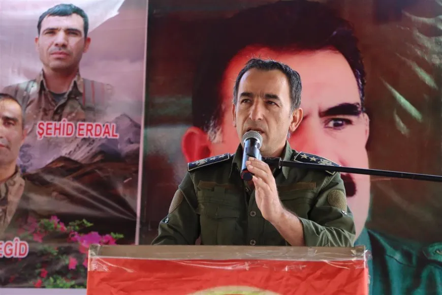 تقديم واجب العزاء لذوي شهداء قسد وقوى الأمن الداخلي في ديرك