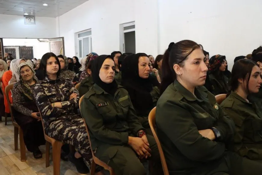 إلهام أحمد: رؤية الإدارة الذاتية للحكم تقوم على اللامركزية والتعددية والديمقراطية