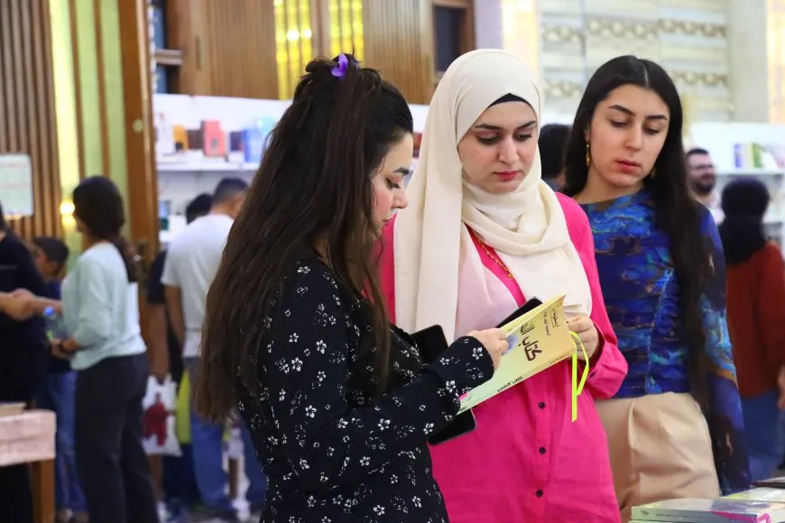 كاتبتان ترويان نضال الكرد وانتفاضاتهم في معرض الشهيد هركول