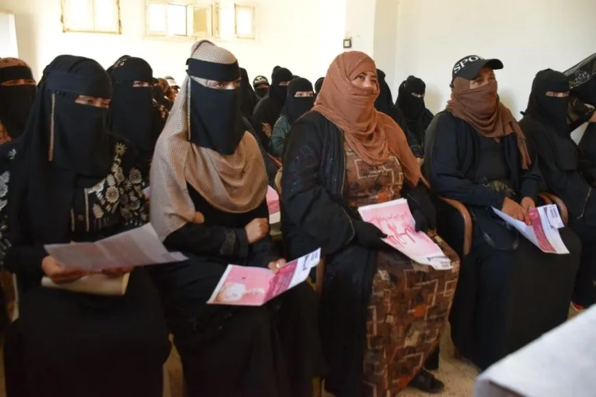 اجتماع نسائي في الرقة لتعزيز الوعي حول سرطان الثدي