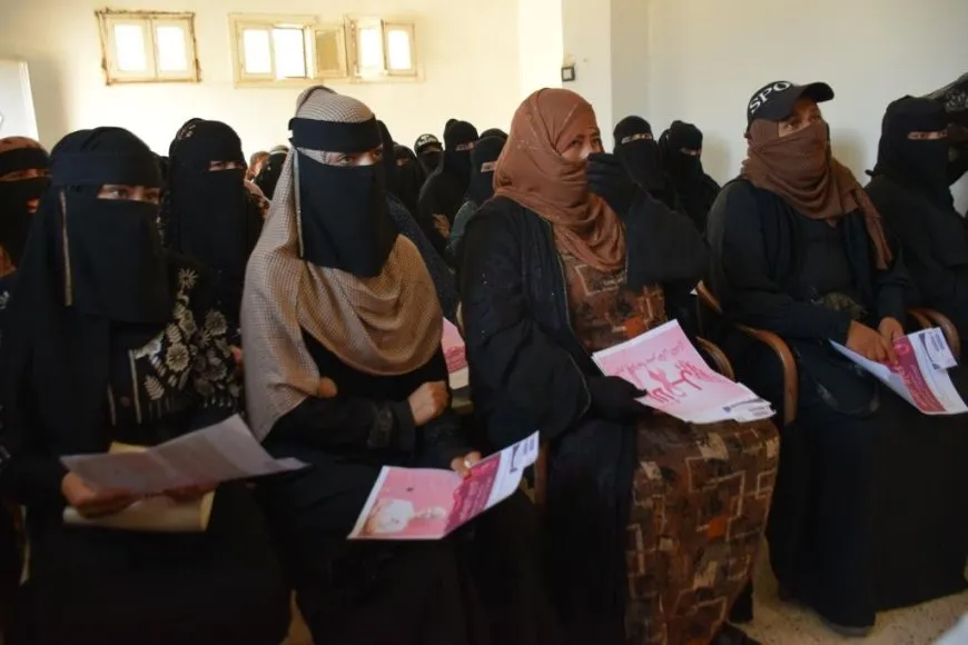 اجتماع نسائي في الرقة لتعزيز الوعي حول سرطان الثدي