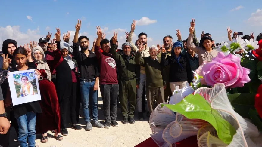 مراسم تشييع جثمان المناضلة زينب محمد عبد القادر في حلب