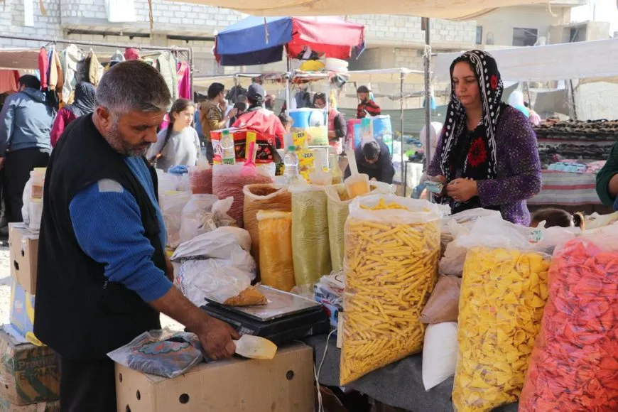 الأسواق الشعبية المتنقلة.. وجهة للأهالي والتجار ذوي الدخل المحدود