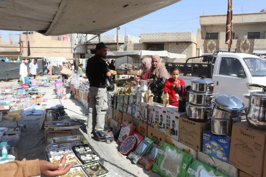 الأسواق الشعبية المتنقلة.. وجهة للأهالي والتجار ذوي الدخل المحدود