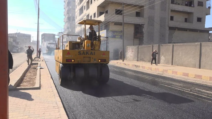 إنجاز 95% من مشروع تزفيت الطرق في الرقة
