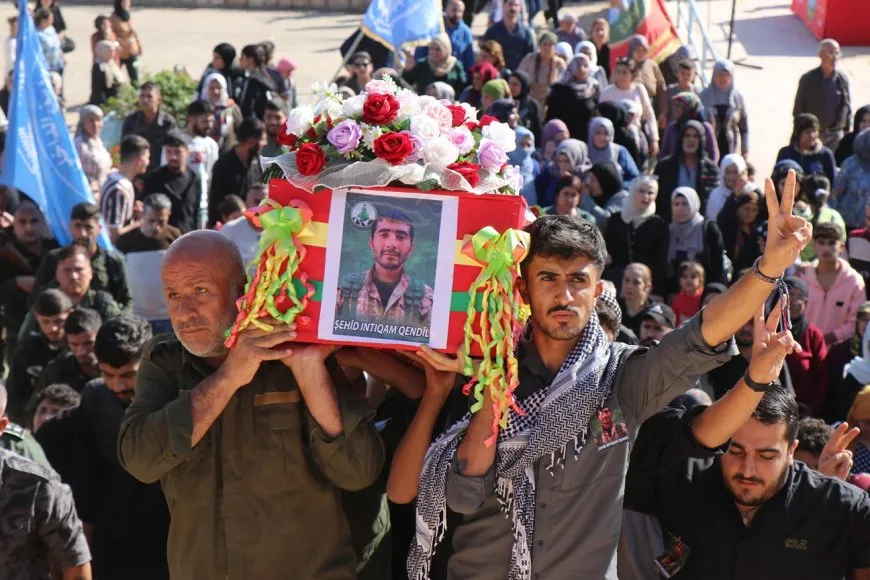 تشييع شهيدين وإعلان سجل آخر في حلب