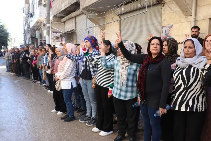 تشييع شهيدين وإعلان سجل آخر في حلب