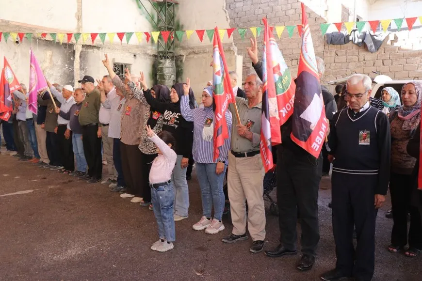 تقديم واجب العزاء لذوي 3 شهداء في حلب