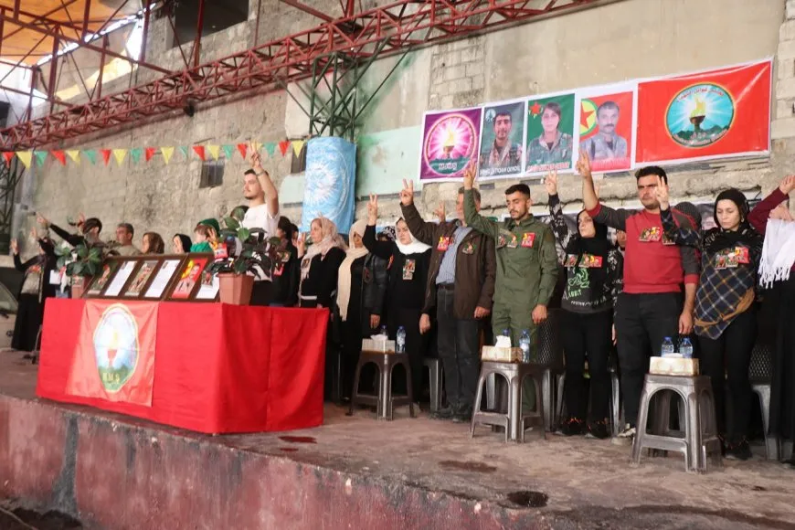 تقديم واجب العزاء لذوي 3 شهداء في حلب