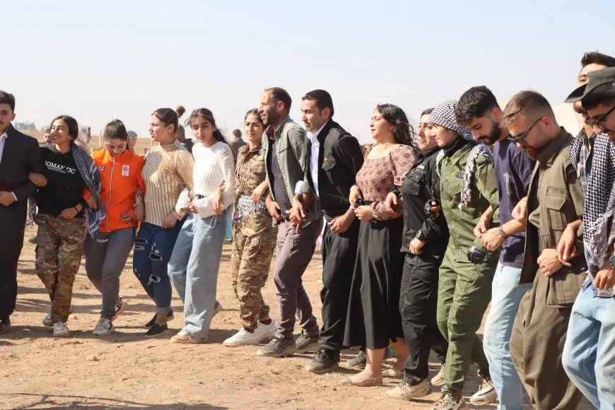 اختتام مهرجان ثقافة الأمة الديمقراطية بعروض فنية وتكريم المشاركين