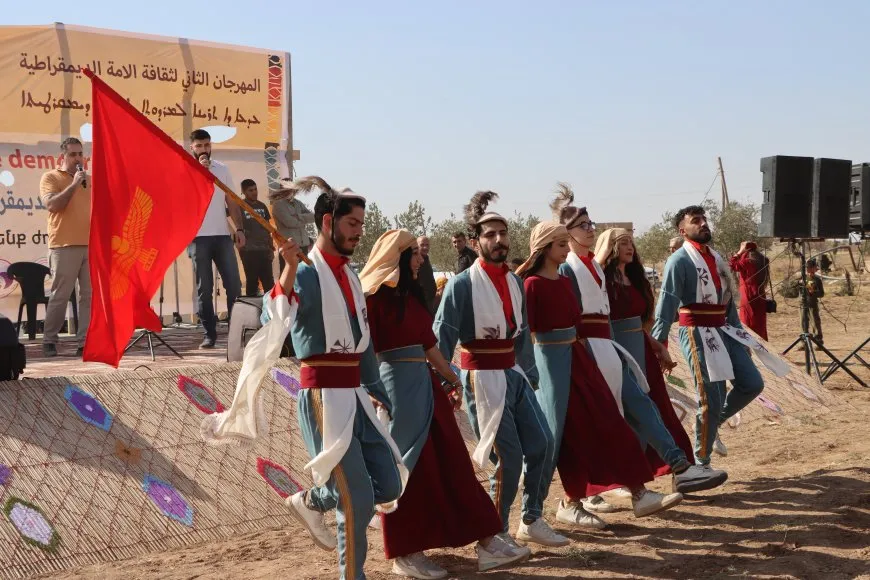 اختتام مهرجان ثقافة الأمة الديمقراطية بعروض فنية وتكريم المشاركين