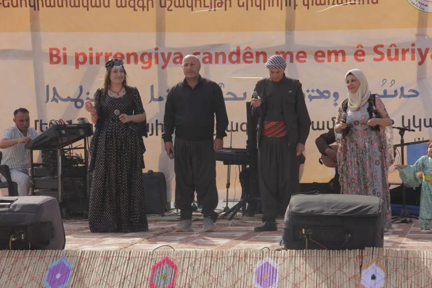 اختتام مهرجان ثقافة الأمة الديمقراطية بعروض فنية وتكريم المشاركين
