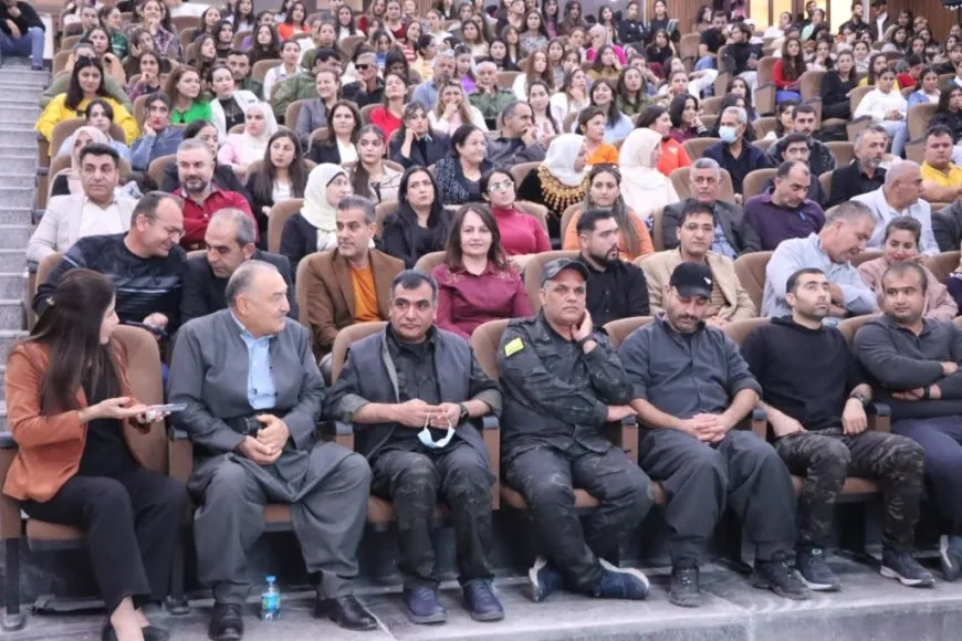 ندوة حوارية بمناسبة اليوم العالمي لكوباني في جامعة كوباني