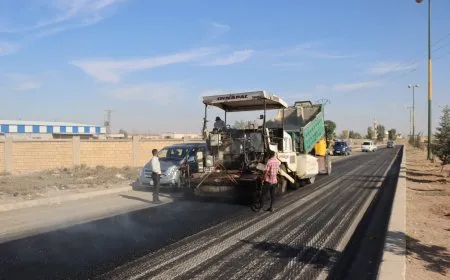 استئناف تأهيل الطرق في قامشلو بعد تزفيت 26 ألف م²