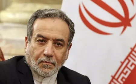 إيران: المواد النووية لا تزال تحت أنقاض المنشآت التي قصفتها أمريكا وإسرائيل
