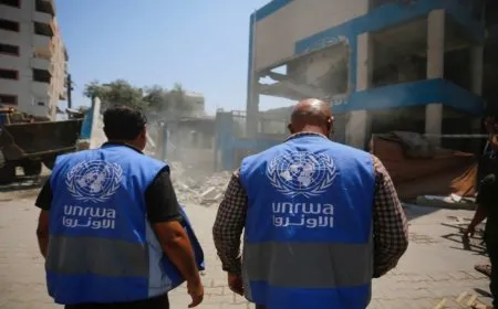 الأونروا: 75 ألف نازح يحتمون داخل مباني الوكالة في غزة
