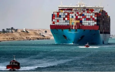 تحسُّن في مؤشرات الملاحة بقناة السويس مع عودة الهدوء للمنطقة