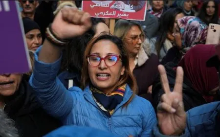 اعتقال ناشطة تونسية بارزة تنفيذاً لحكم بالسجن 20 عاماً