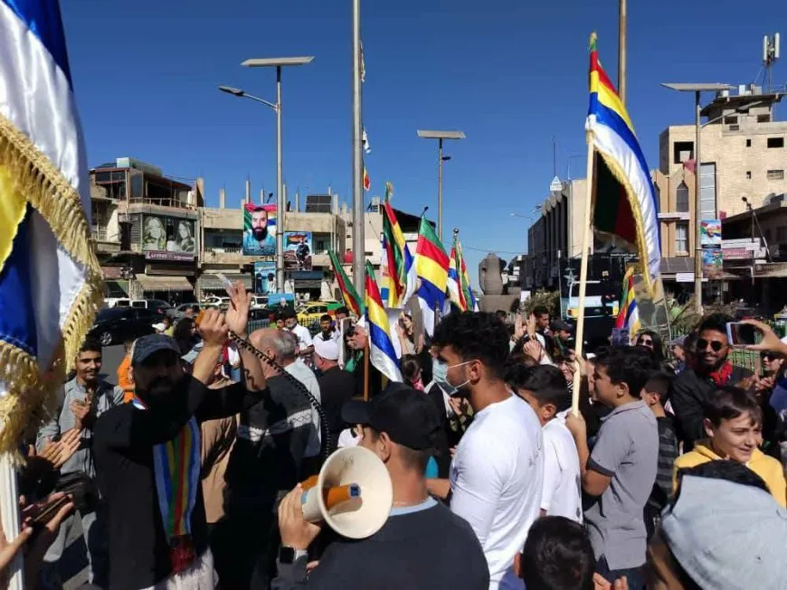 وقفات احتجاجية لأهالي السويداء للمطالبة بالعودة إلى القرى المهجّرة والإفراج عن المختطفين