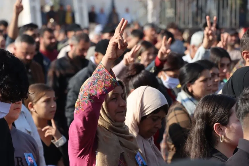 تشييع جثمان شهيد واستذكار 3 شهداء في مقاطعة الفرات