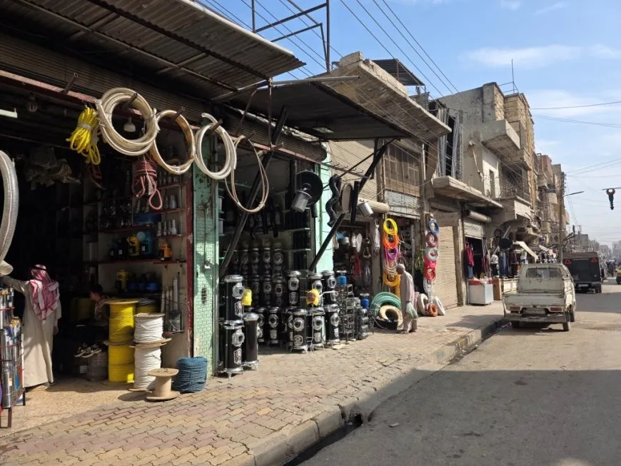 أهالي الرقة يستعدون لفصل الشتاء