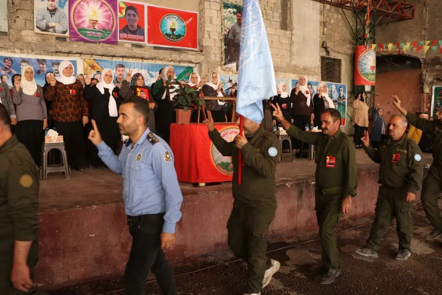 مراسم غيابية لمقاتل في قوات الدفاع الشعبي بحلب