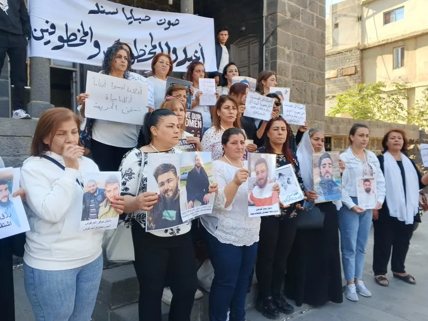وقفة احتجاجية في السويداء للمطالبة بالإفراج عن معتقلي عدرا