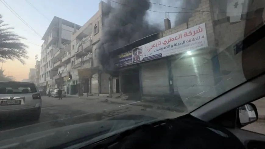 اندلاع النيران في معمل للبطاريات بالرقة