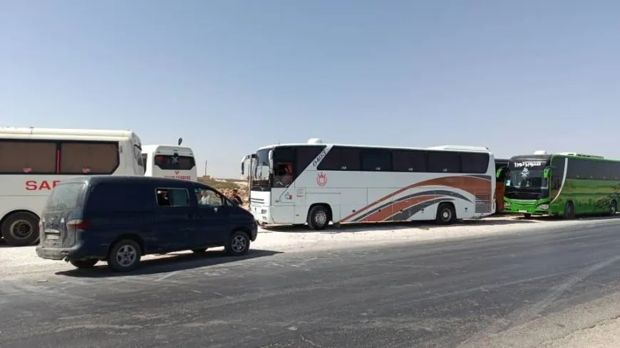 "إغلاق الطرق يضاعف معاناة التجار"