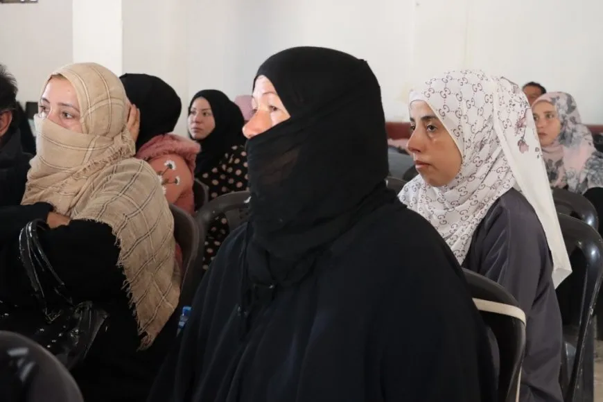 الكونفرانس الأول للكومينات في مسكنة يؤكد على دور الكومين في بناء المجتمع