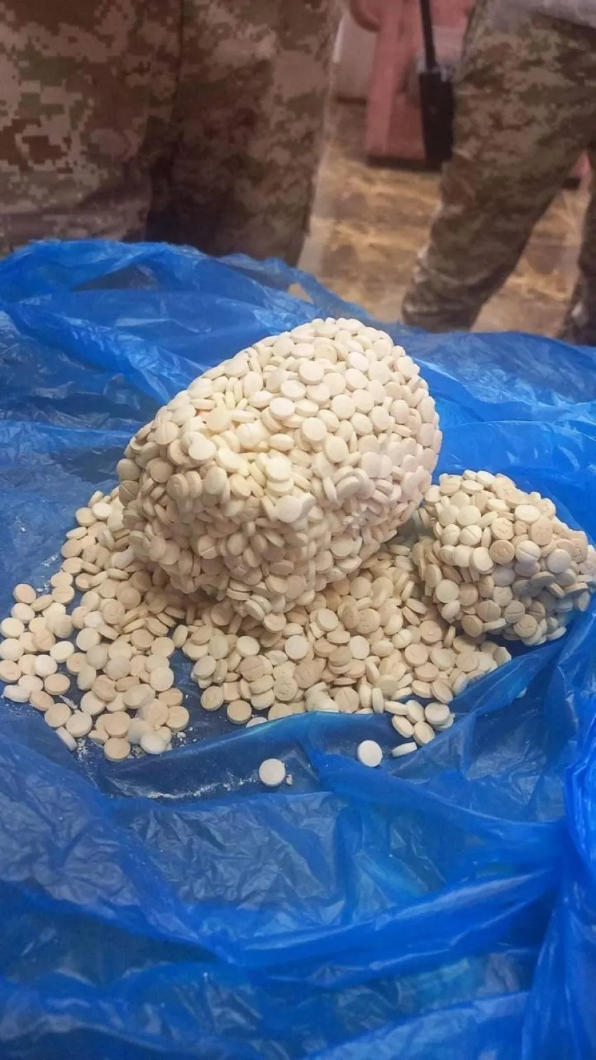 الجيش الأردني يُحبط تهريب مخدرات عبر مقذوفين من سوريا 