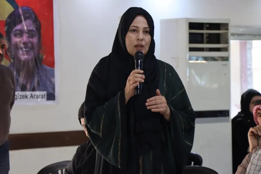 انعقاد كونفرانس الكومينات الأول لمدينة الرقة