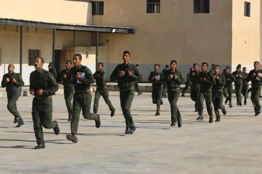 قوى الأمن الداخلي تخرّج دورة جديدة في مقاطعة دير الزور