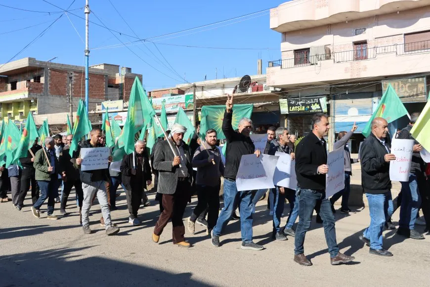 في مسيرتين.. الرجال يخرجون ضد العنف الممارس بحق المرأة