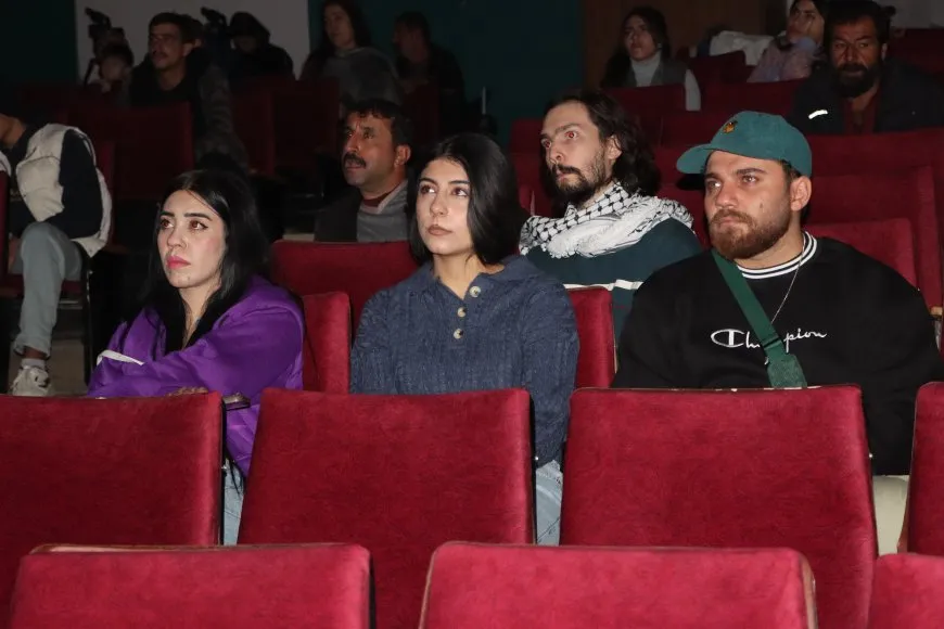 Tevî Her Tiştî"".. قصة نساء روج آفا في مواجهة الحرب وبناء الحرية