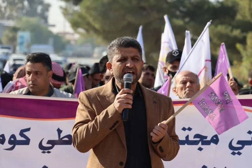 مئات الرجال في إقليم شمال وشرق سوريا يتظاهرون ضد العنف بحق المرأة