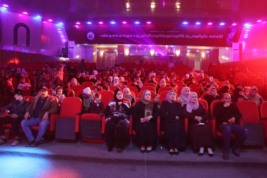 أطفال الطبقة يحتفلون بيومهم العالمي بفعاليات فنية وثقافية