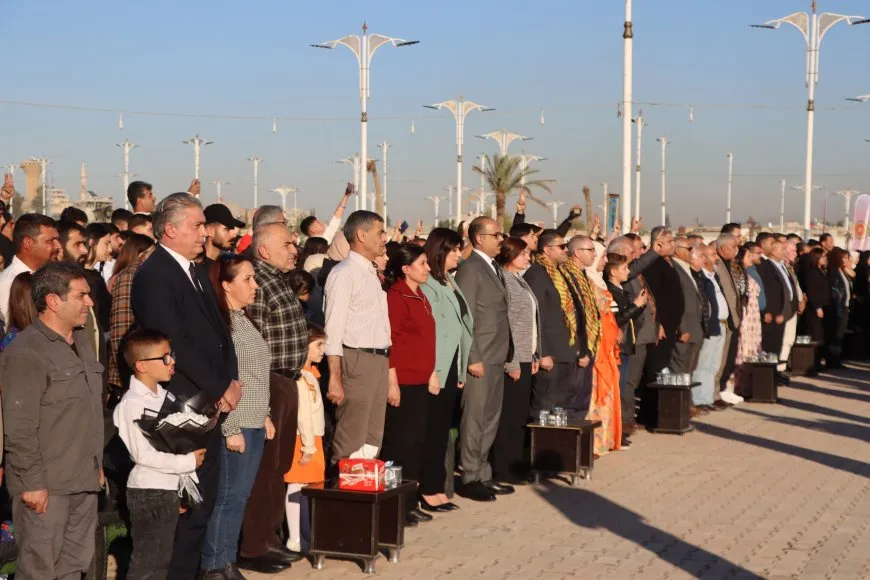 حفل تخرج 211 طالبة وطالباً من جامعة روج آفا في قامشلو