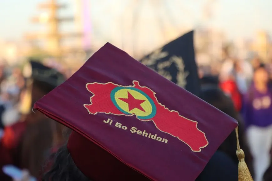 حفل تخرج 211 طالبة وطالباً من جامعة روج آفا في قامشلو