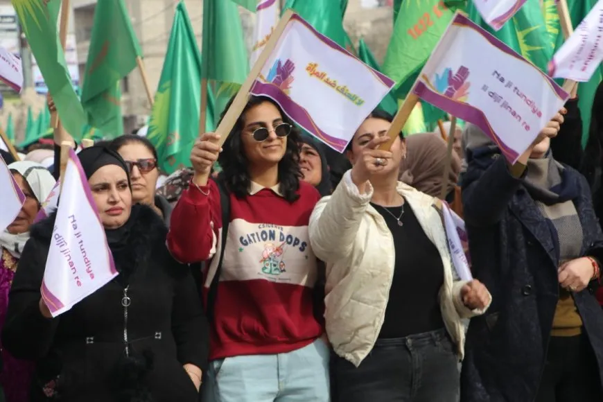 من الحسكة.. الحياة الكومنالية نموذج لإنهاء العنف ضد المرأة