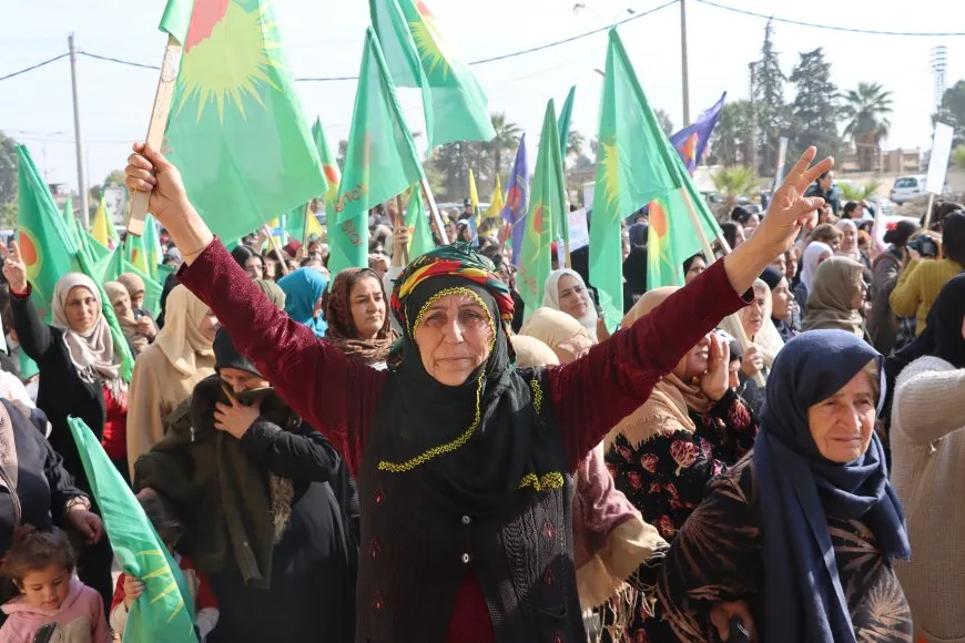 رسالة 4 مسيراتٍ في اليوم العالمي لمناهضة العنف ضد المرأة: سنبني حياة حرة
