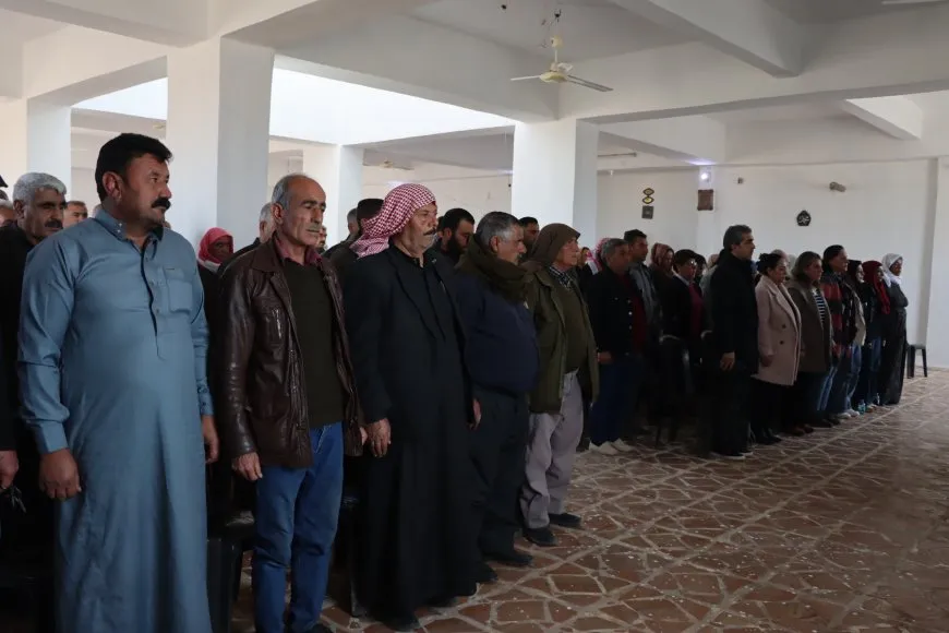 كونفرانسان في مقاطعة الفرات يؤكدان أهمية تعزيز دور الكومينات