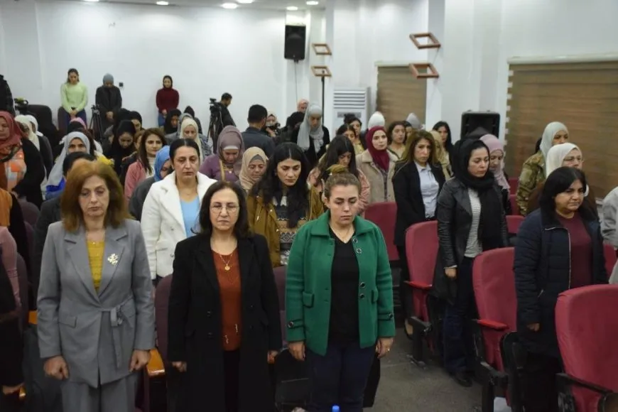 منصة الفعاليات النسائية تختتم فعاليات مناهضة العنف بمنتدى حواري في الرقة