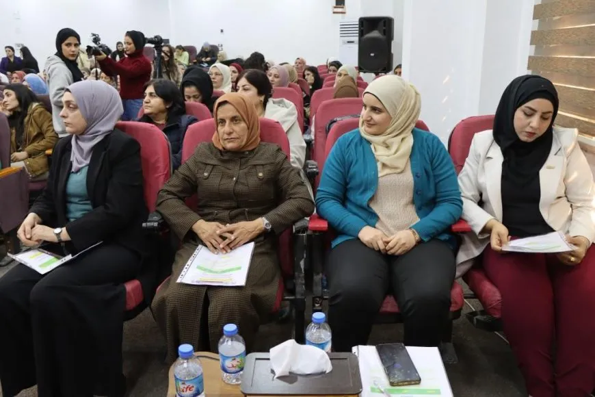 منصة الفعاليات النسائية تختتم فعاليات مناهضة العنف بمنتدى حواري في الرقة
