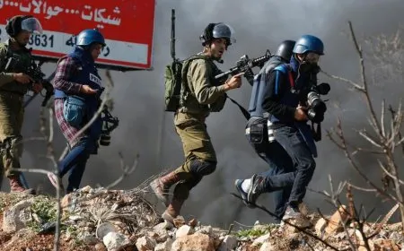 52 انتهاكاً خلال شهر بحق الصحفيين في فلسطين