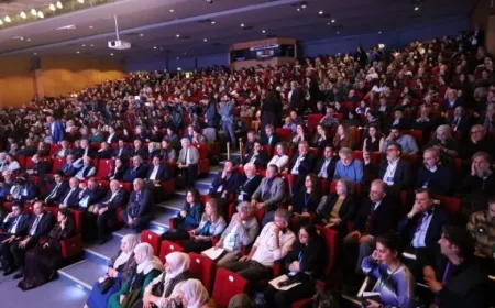 انطلاق أعمال المؤتمر الدولي للسلام والمجتمع الديمقراطي في إسطنبول